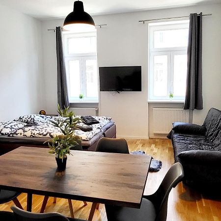 Sunny Apartment With 1 Balcony فيينا المظهر الخارجي الصورة